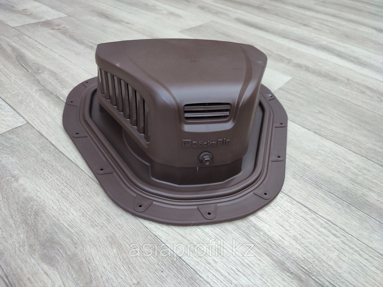 Аэратор точечный Döcke Next для мягкой кровли Светло-Коричневый (RAL 8017)