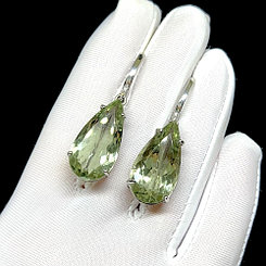 Шикарные серьги с  натуральными зелеными Аметистом