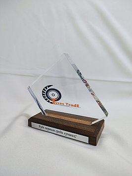 Сувениры и статуэтки на заказ