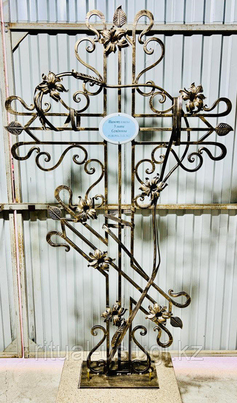 Крест на могилу №11