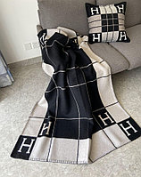 Плед двусторонний Hermes Avalon lll из шерсти.