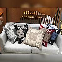 Наволочки декоративные Hermes 50х50 см. из шерсти с логотипом