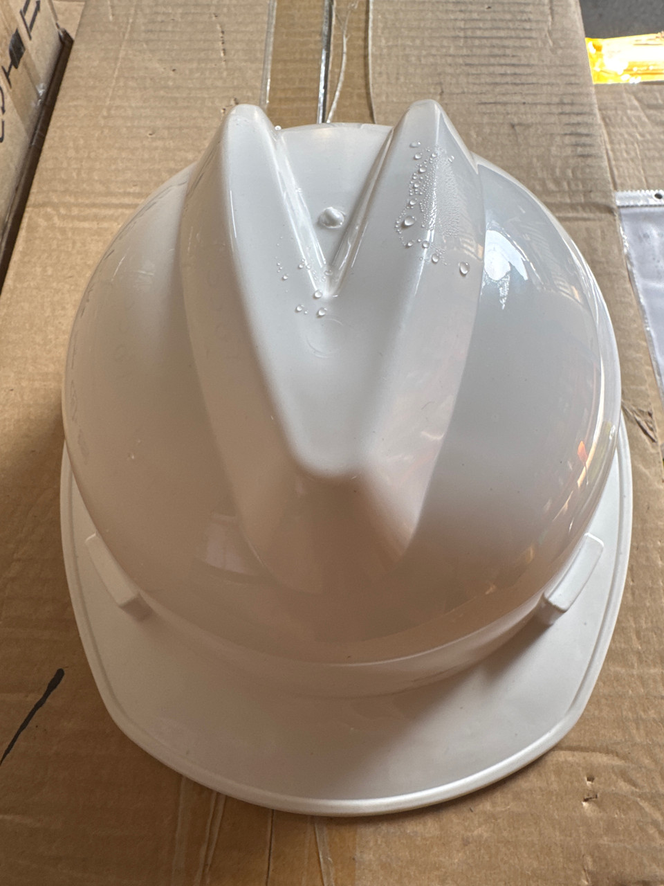 Каска строительная белая