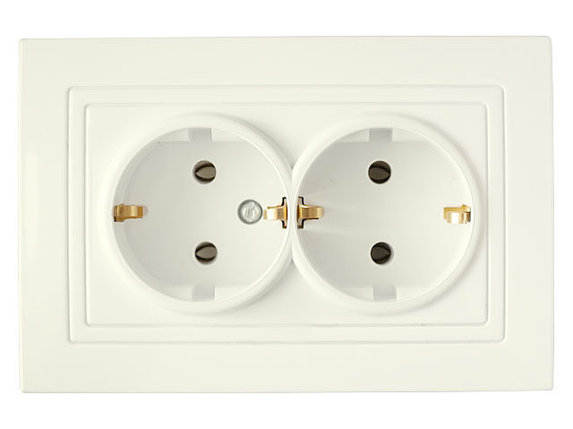 Розетка 2-ая (скрытая, с/з) бежевая, Уют, BYLECTRICA, фото 1