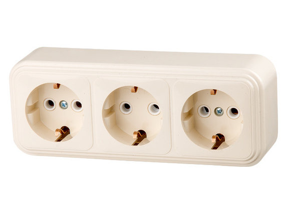 Розетка 3-ая (открытая, с/з) бежевая, Стандарт, Юпитер, фото 1