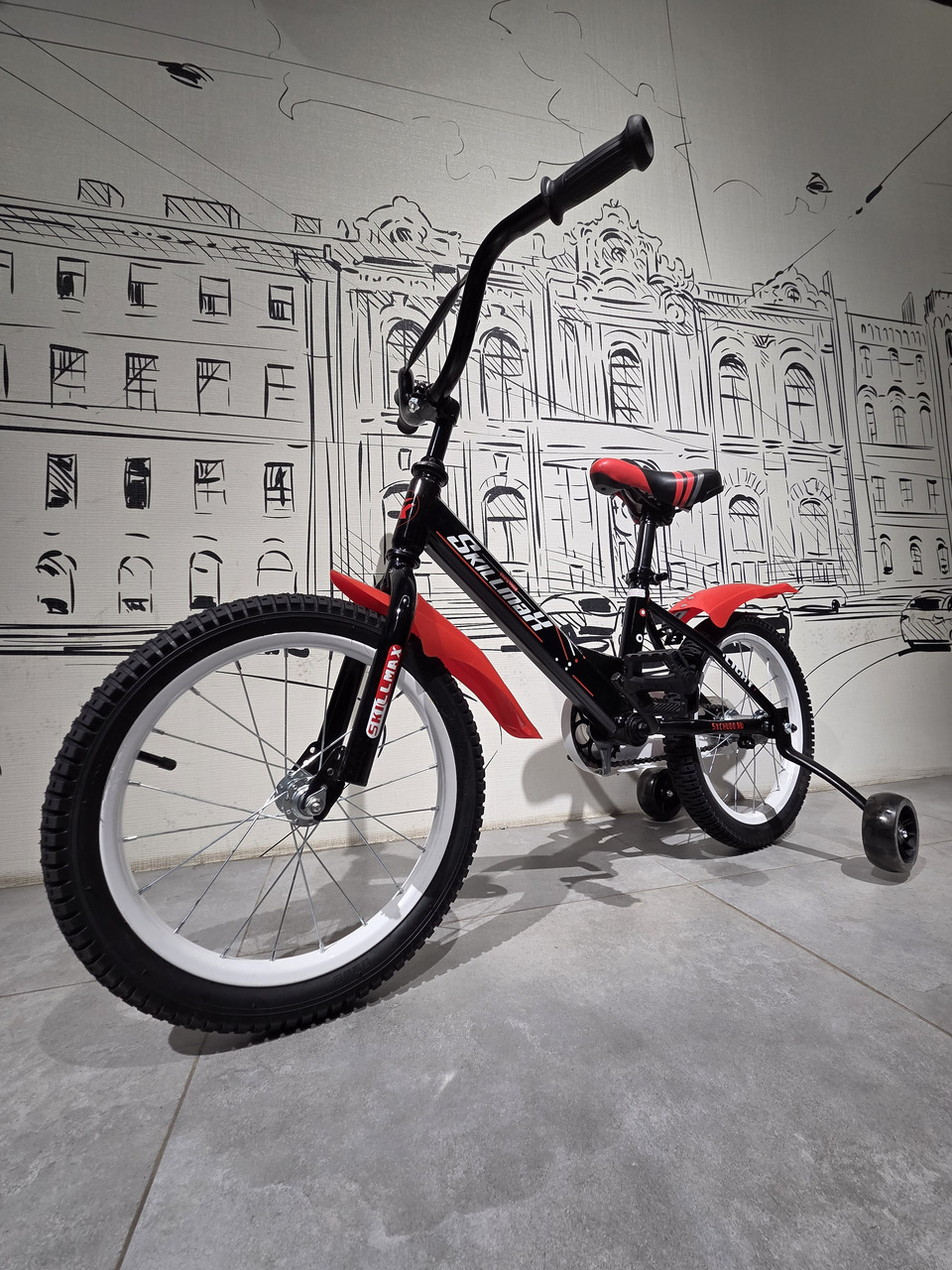 Двухколесный Детский велосипед "Skillmax" 16" колеса. С боковыми колесами и крыльями. Черный., фото 1