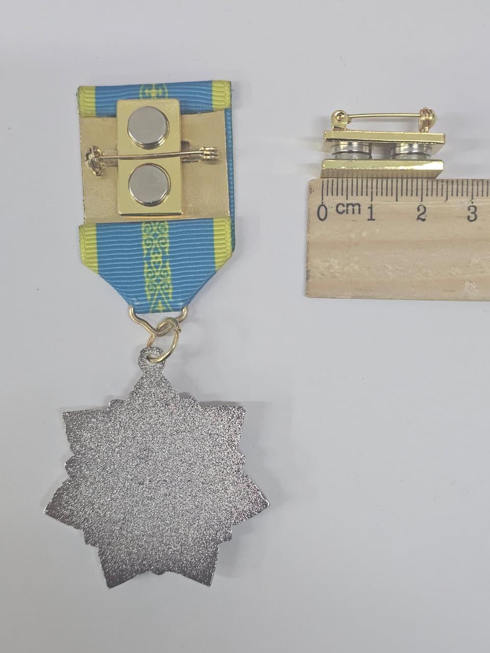 Магнитные держатели для нагрудных медалей, фото 1