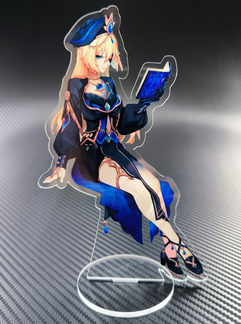 Акриловая статуэтка в аниме стиле №20