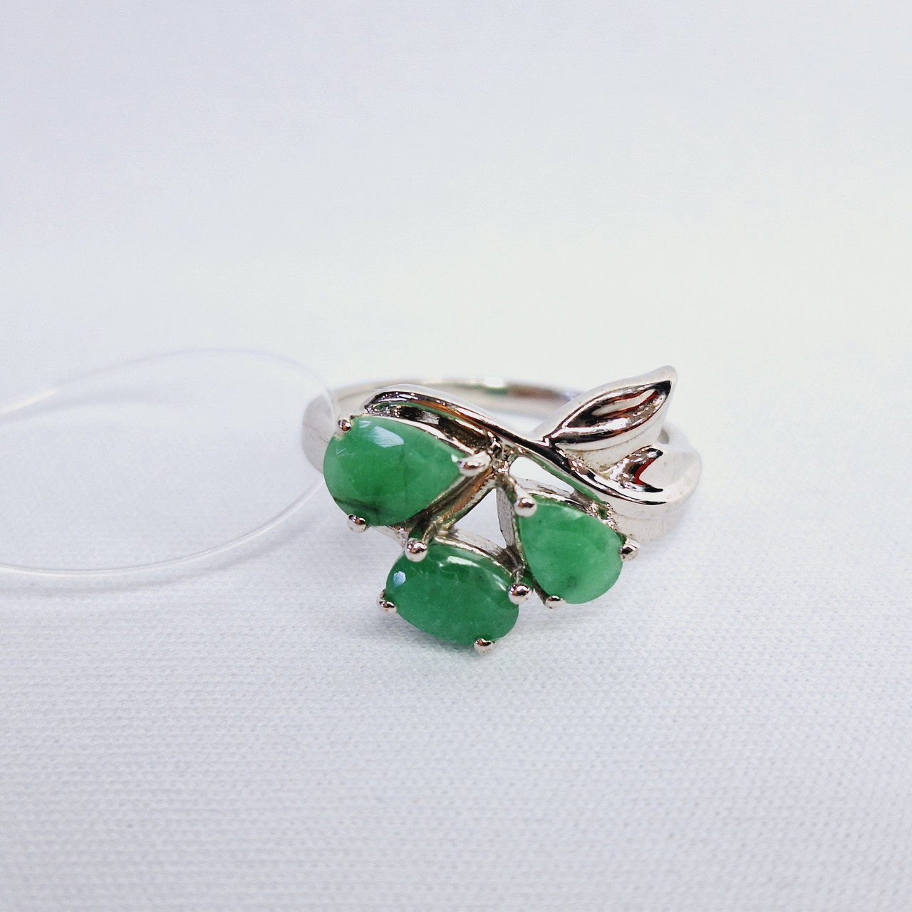 Серьги из серебра с фианитами Индия O800 , изумрудный, с английским замком, фото 1