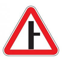 Знак дорожный 2.3.2 — Примыкание второстепенной дороги