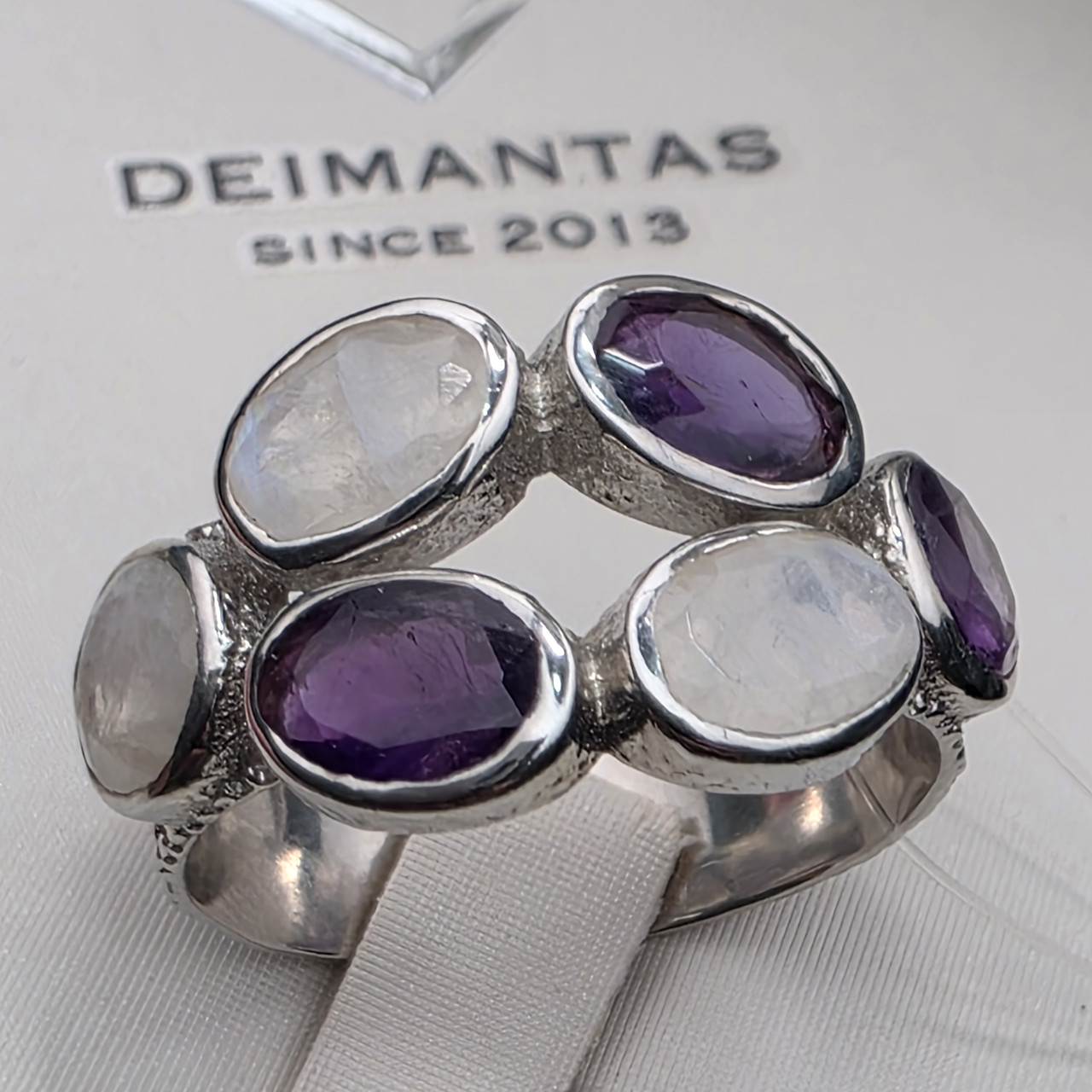 Кольцо серебро 925пр 4,8г, аметист, лунный камень размер 19, фото 1