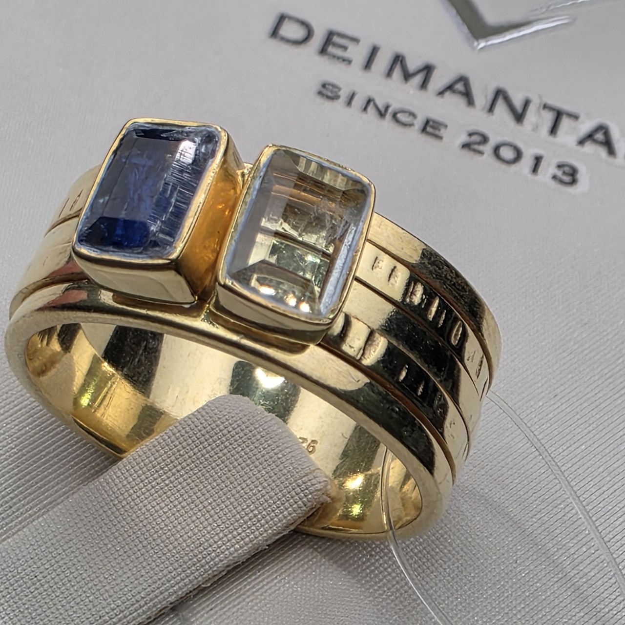 Кольцо серебро 925пр 6,4г,  сапфир, топаз размер 18, фото 1