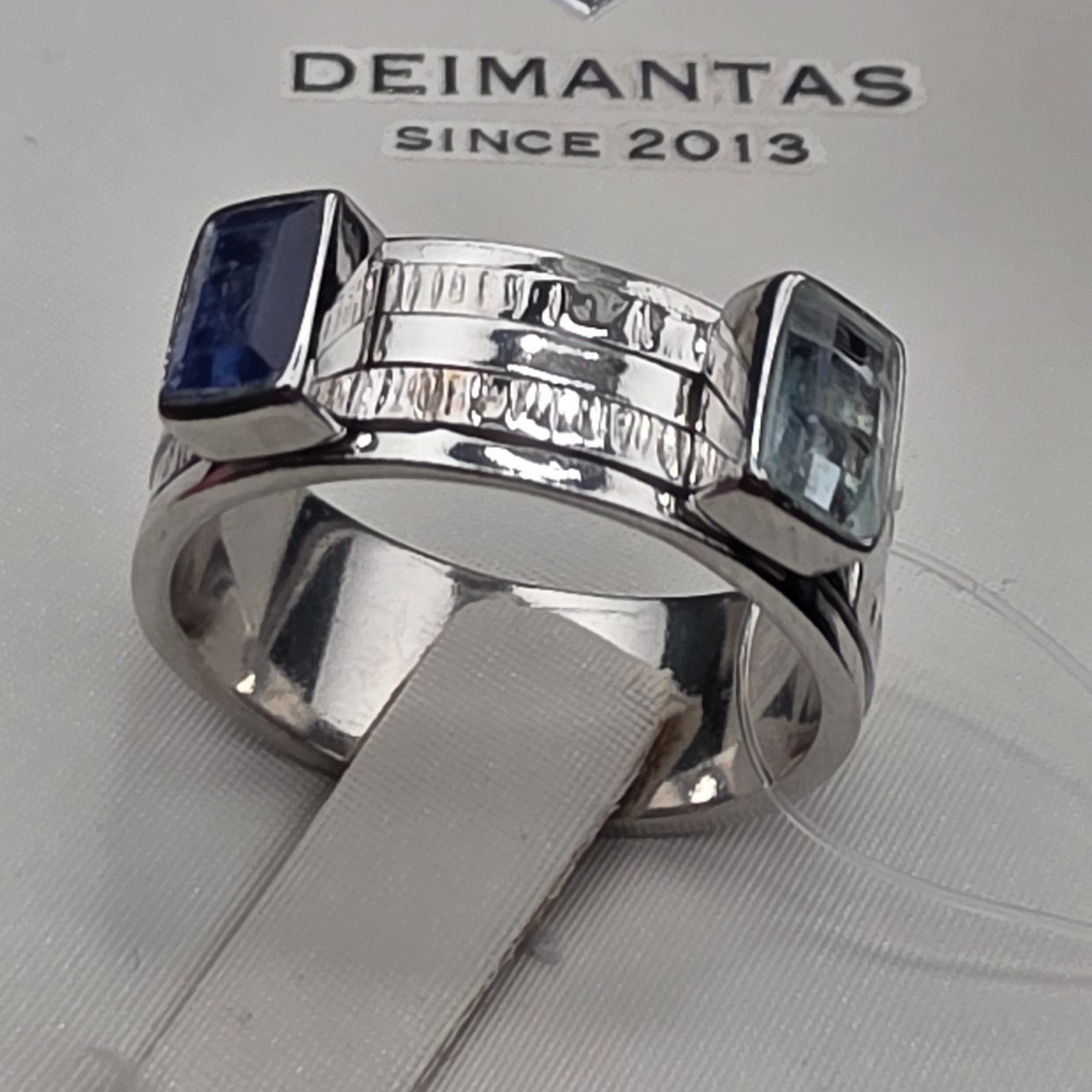 Кольцо серебро 925пр 6,8г,  сапфир, топаз размер 18,5, фото 1