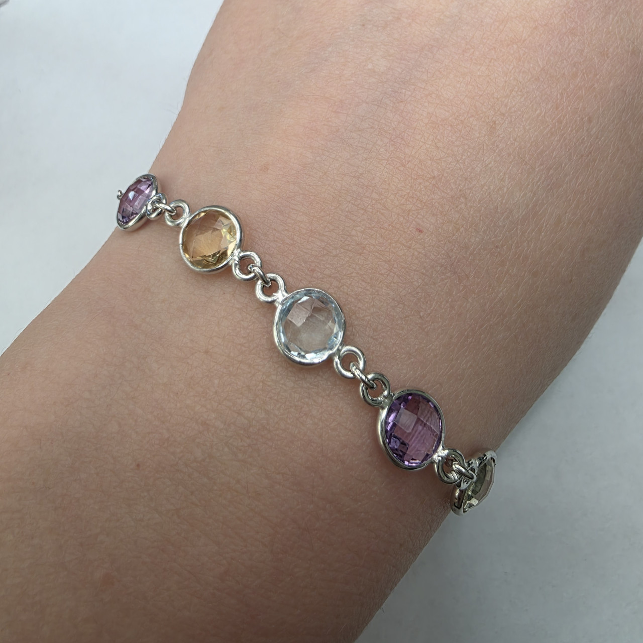 Браслет серебро 925пр 3,8г, аметист, цитрин, топаз размер 16-18, фото 1