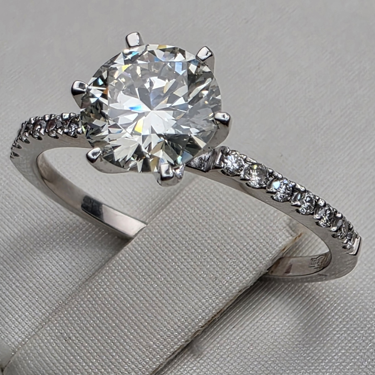 Сертификат GIA, золотое кольцо, размер 17, с бриллиантом 1,01Ct SI1/L VG, 0.12Ct SI1/G, EX-Cut, фото 1