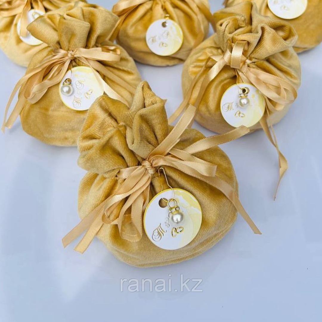 Бонбоньерка "Золотистый бархат"