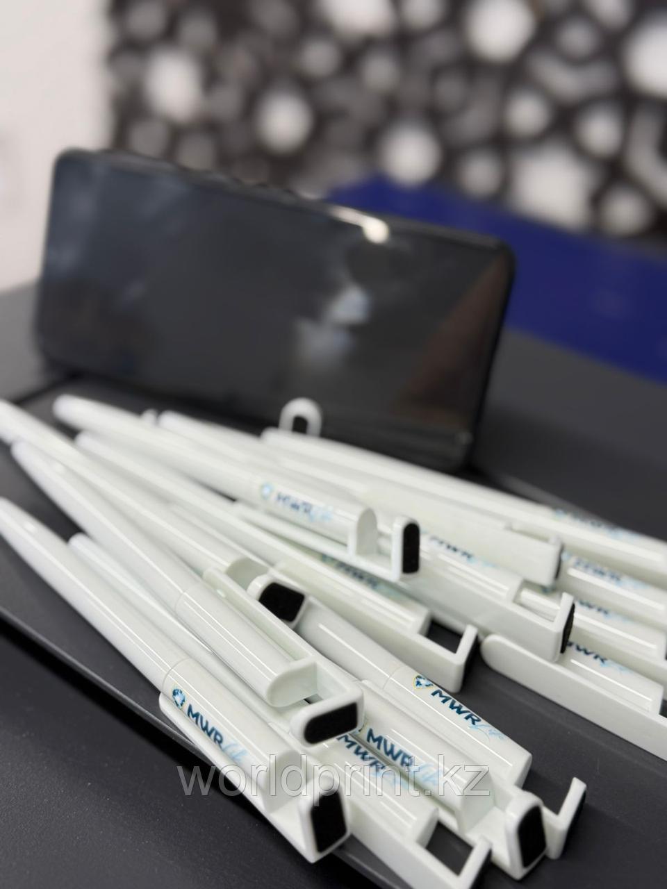 Ручки с подставкой для телефона