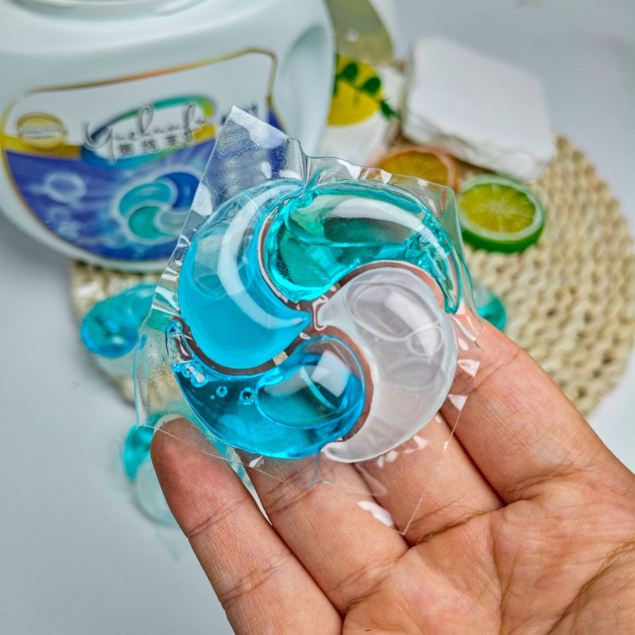 Капсулы для стирки, 4 в 1, с 8-кратным очищающим эффектом и ароматом, фото 1