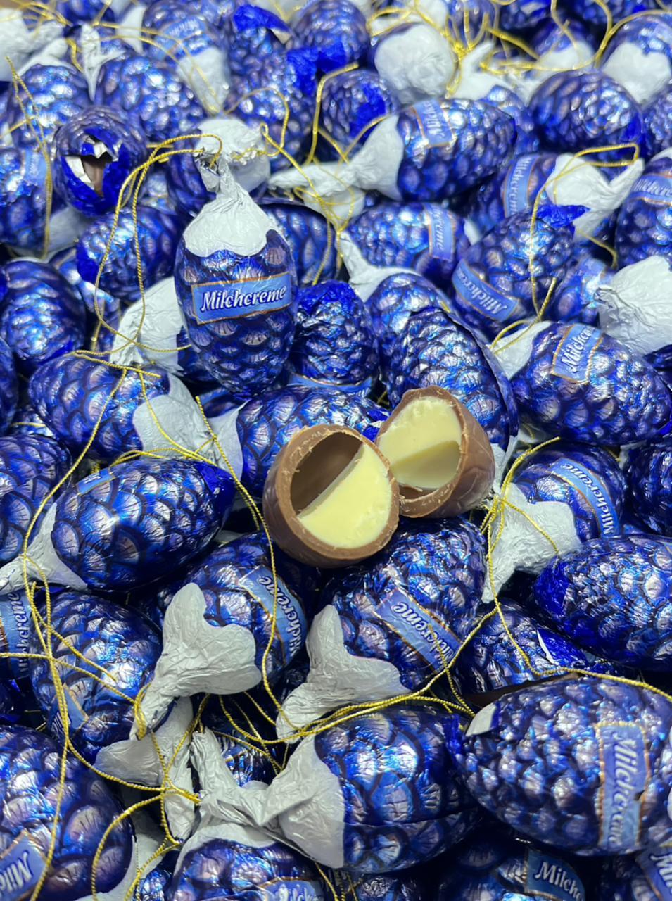 Шоколадные конфеты с начинкой  ШИШКИ Milchcreme (на ёлку) 1кг