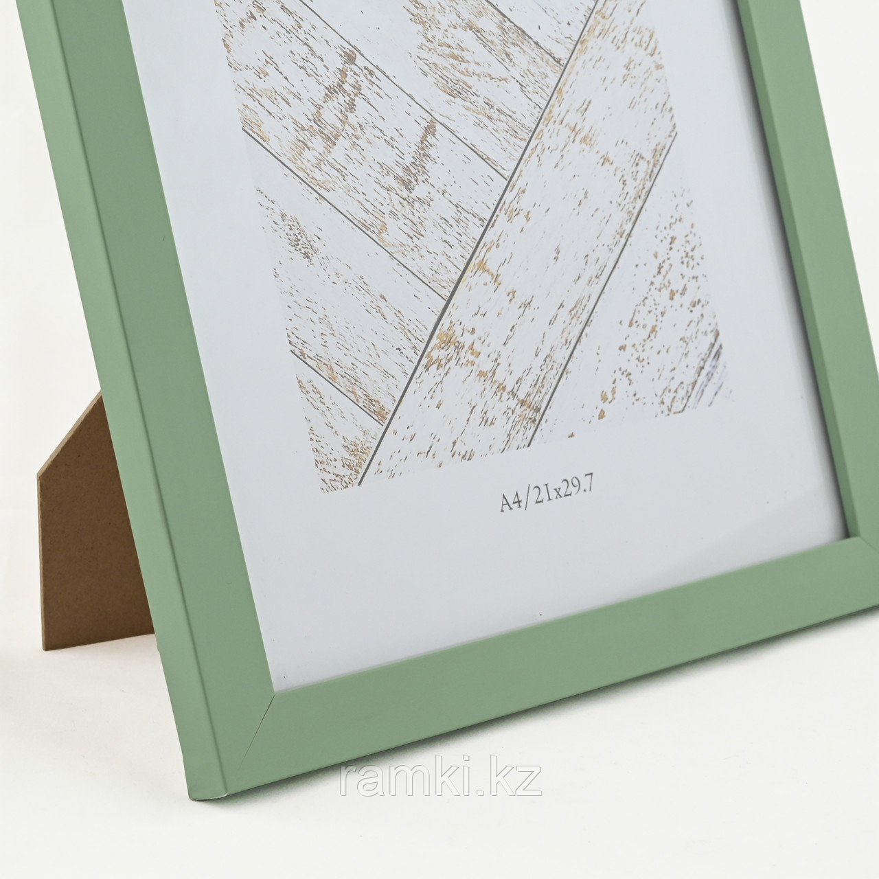 Фоторамка А4 светло-зелёного цвета