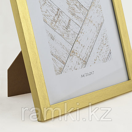 Рамка А4 золотистая с текстурой, фото 1