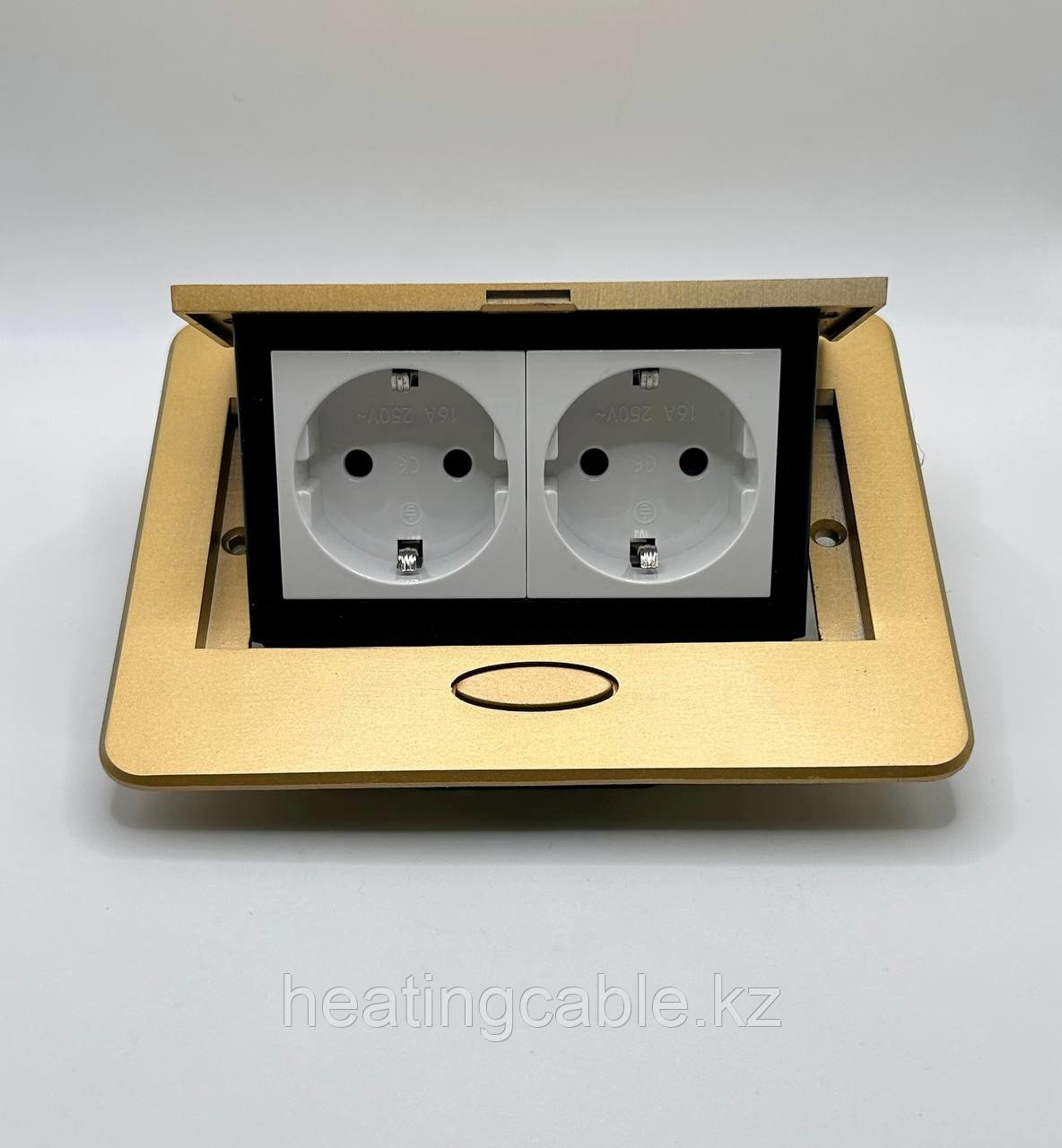 Лючок настольный 4 модуля золота Mackenzie