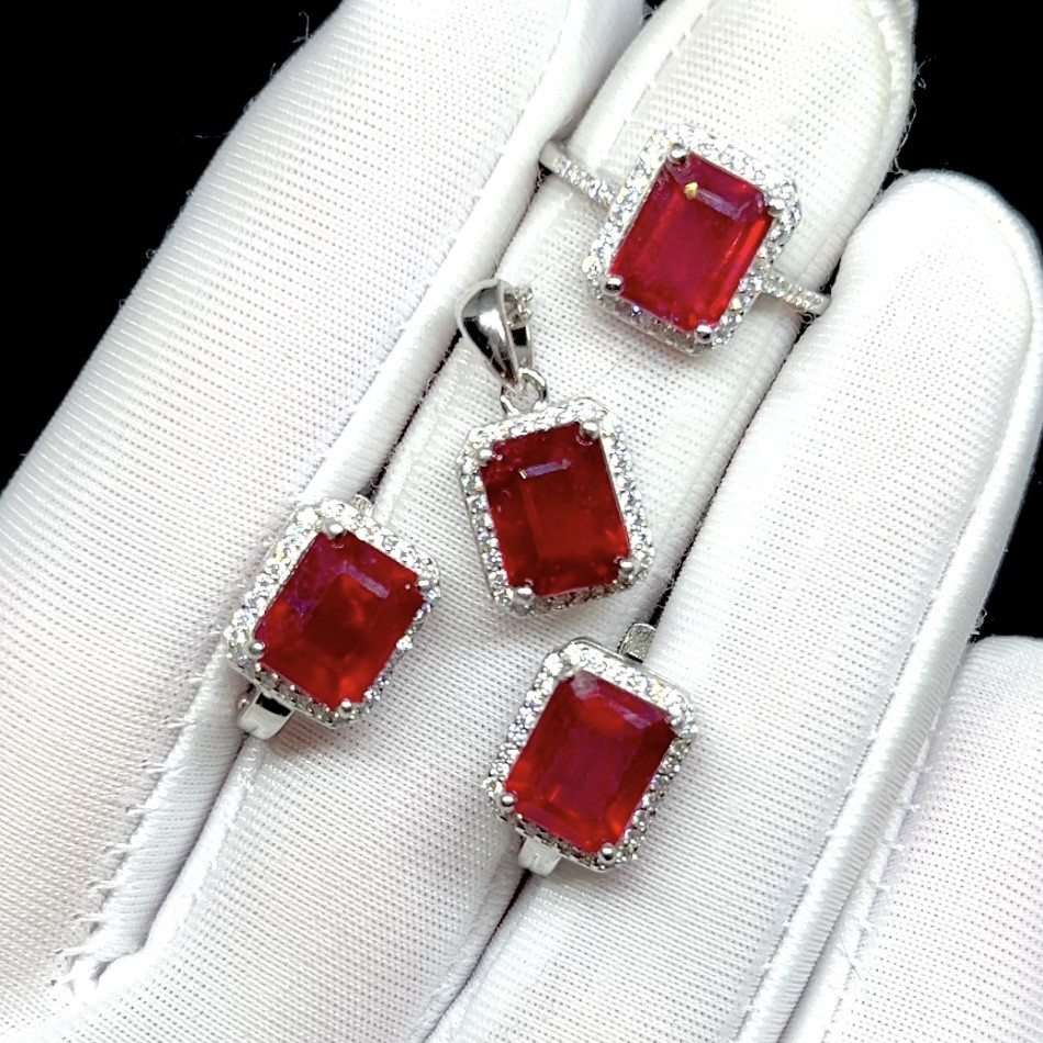 Роскошный комплект с натуральными Рубинами, фото 1