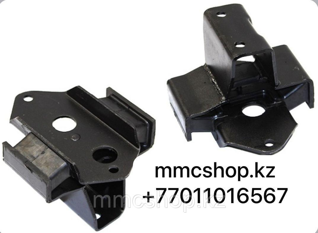 Подушка коробки раздатки на коробку MR448559 Паджеро спорт ЕВРОПЕЕЦ первое поколение 1996-2008 K96W, фото 1