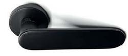 Дверная ручка на розетке SUTORA ROCCO