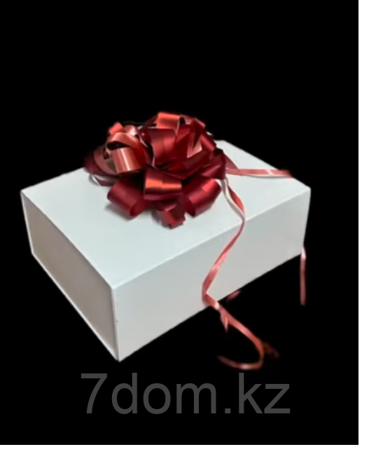Подарочная коробка с магнитом белая 310x210x100 мм, фото 1