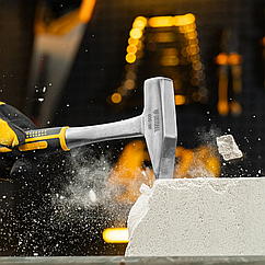 Молоток слесарный 600 г, цельнометаллический, двухкомпонентная рукоятка Denzel