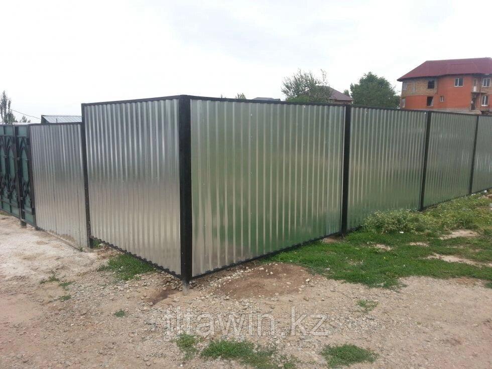 Забор из оцинкованного профнастила