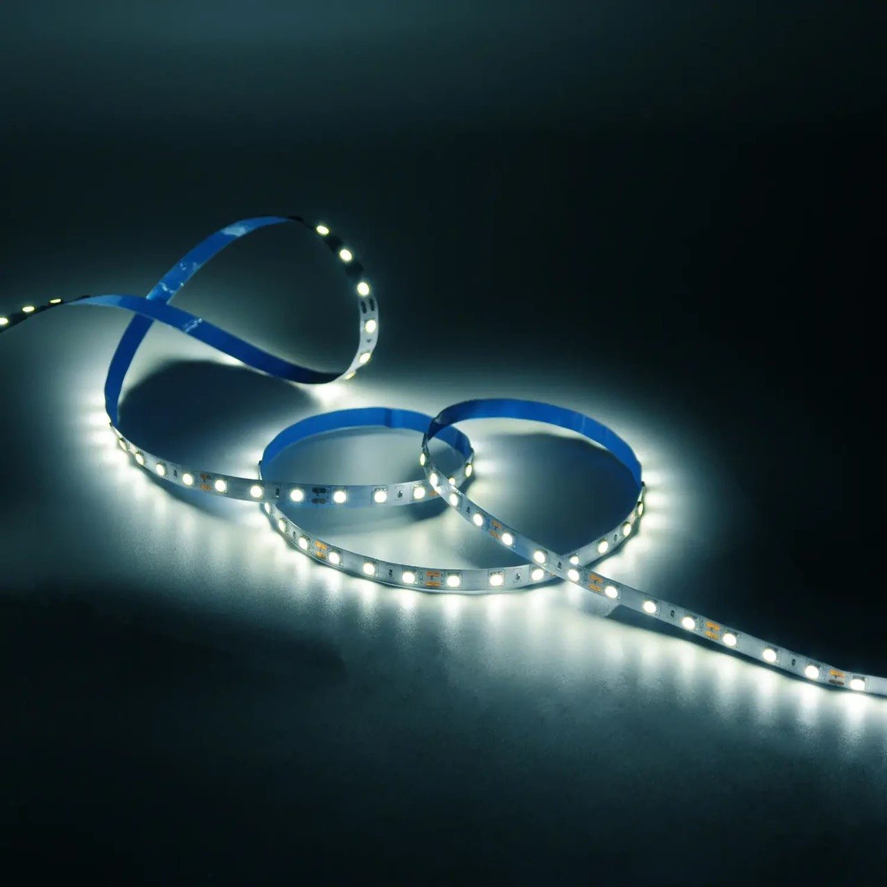 Лента Gauss Basic LED 5050/60 12V 8W/m 900lm/m 4000K 10mm IP20 3m 1/100, фото 1