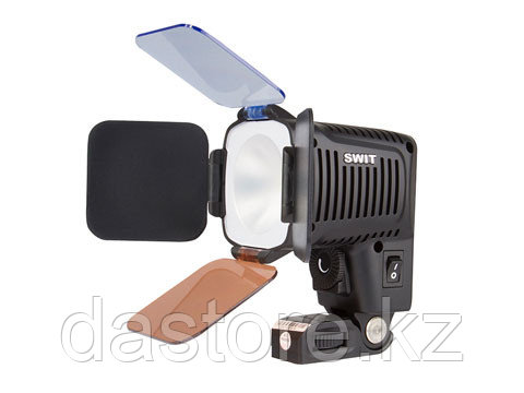 SWIT S-2041D накамерный свет с креплением под аккумулятор Panasonic VW-VBD58 и аналогов - фото 1 - id-p13797886