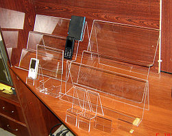 Подставки под телефоны для салонов сотовой связи