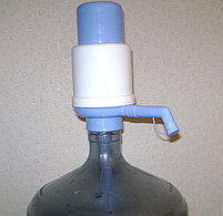 Помпа закручивающаяся ручная для воды LaBella, фото 3