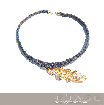 Цветы в золоте