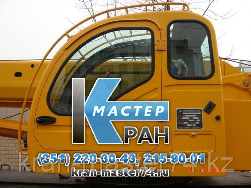 Кабина оператора автокрана XCMG QY25