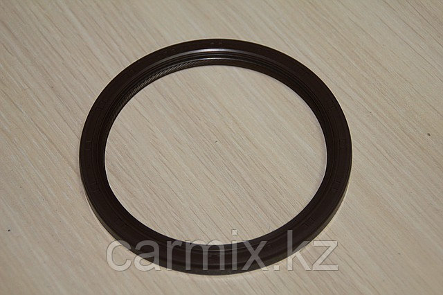 Сальник коренной коленвала TOYOTA CAMRY, HIGHLANDER, RX300 размер 92-110-8.5, 90311-92010
