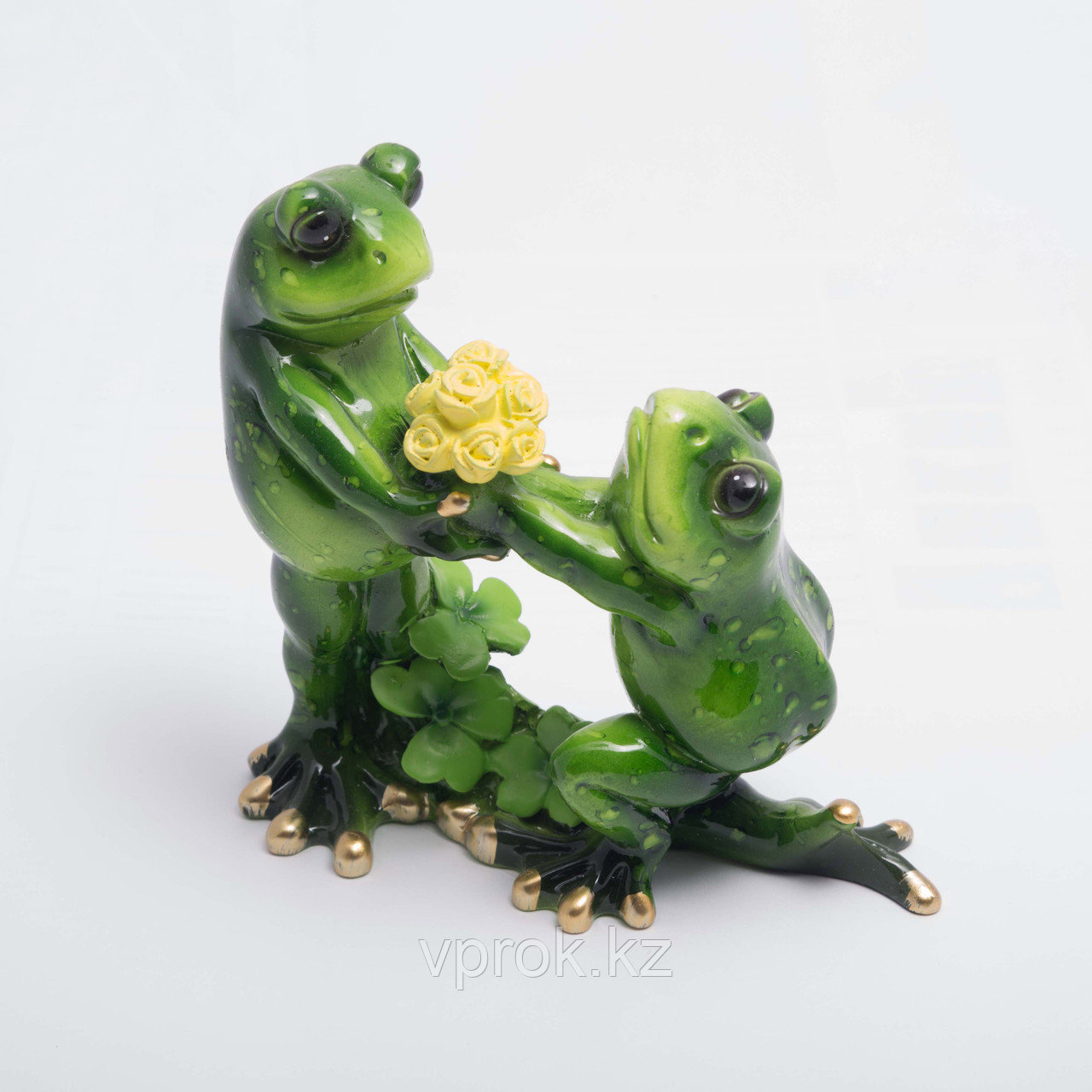 Статуэтка керамическая "Влюбленные лягушки" 11*8 см