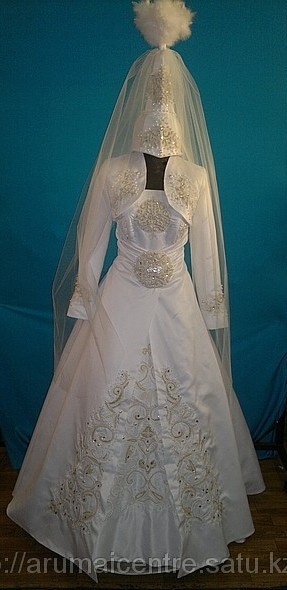 Свадебное платье в комплекте с болеро и саукеле - фото 1 - id-p501575