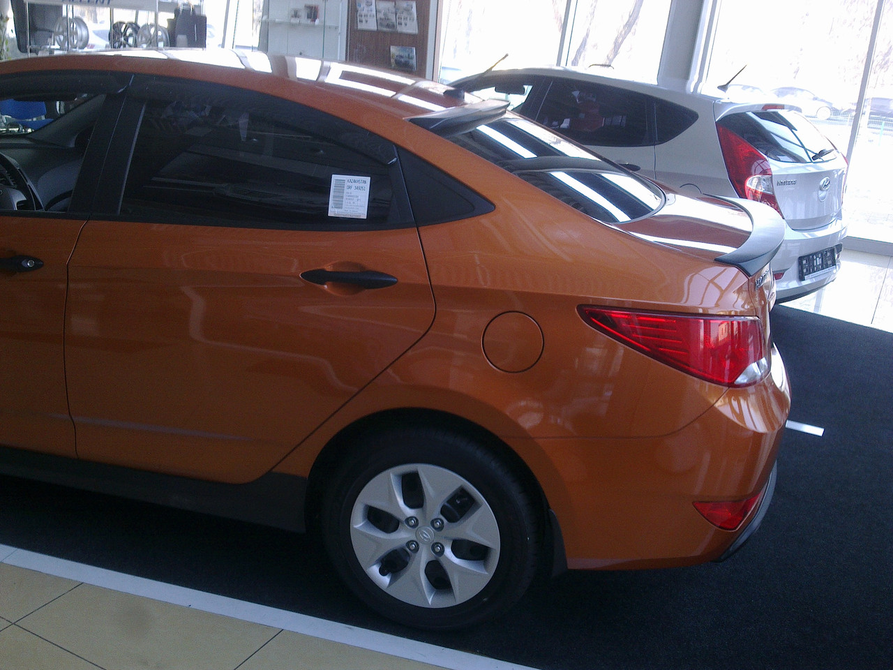 Козырек на заднее стекло Hyundai Accent (Solaris) 2010+