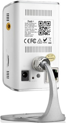 IP-камера "Zmodo IXA15-WAC" снабжена подставкой, поэтому ее можно просто поставить на стол, шкаф или любую другую горизонтальную поверхность
