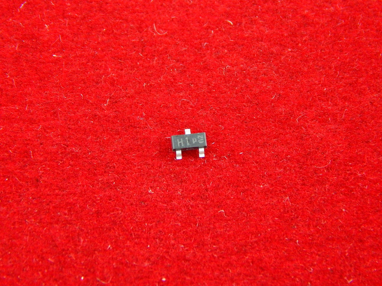BCW69 Транзистор - фото 1 - id-p22531958