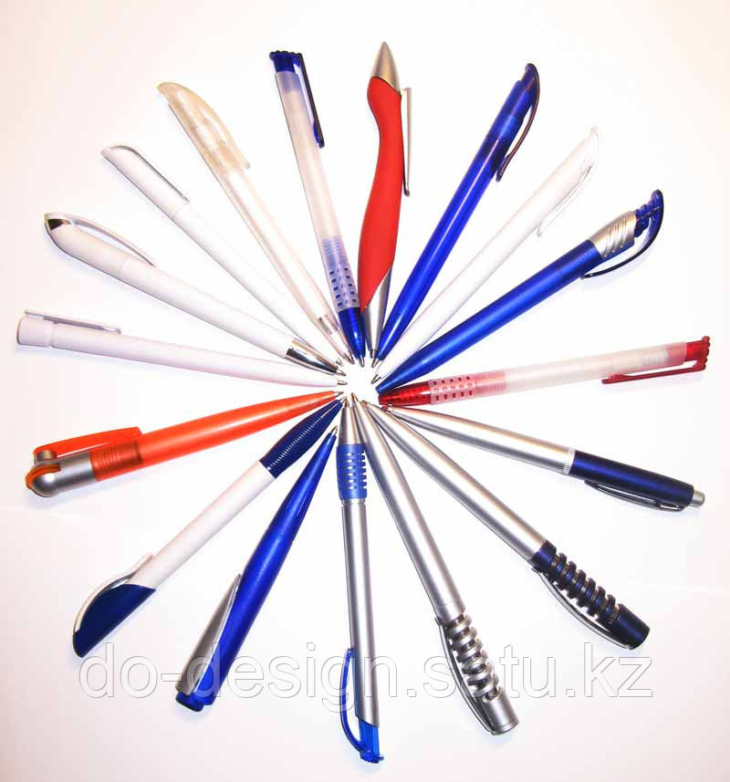 Ручка красный корпус. Ручка «toucan». Изготовление ручек под заказ. Staedtler старинные письменные принадлежности. Перьевые ручки hugo boss.