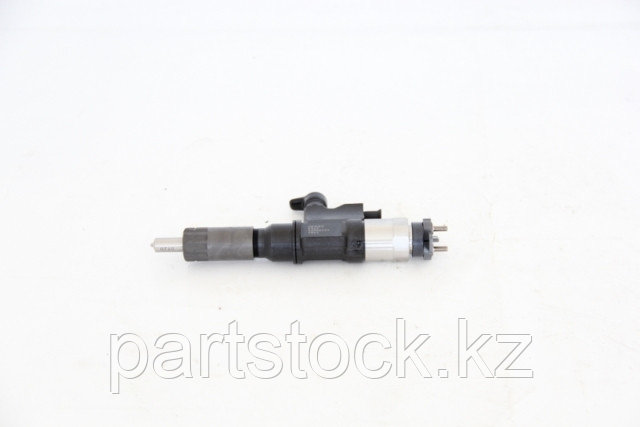 ФОРСУНКА ТОПЛИВНАЯ # DENSO # IZ03-M050A