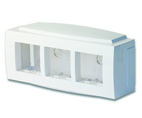 DKC 09221 Модульная коробка для электроустановочных изделий "Brava", 6 модулей