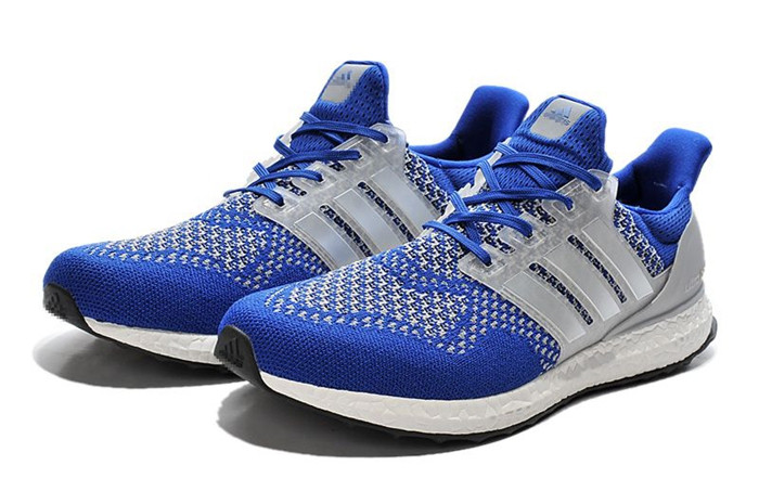 Кроссовки Adidas Ultra Boost светло синие