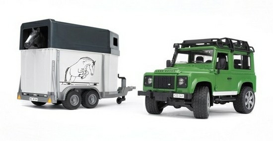 Bruder Игрушечный Внедорожник Land Rover Defender с прицепом-коневозкой и лошадью (Брудер)