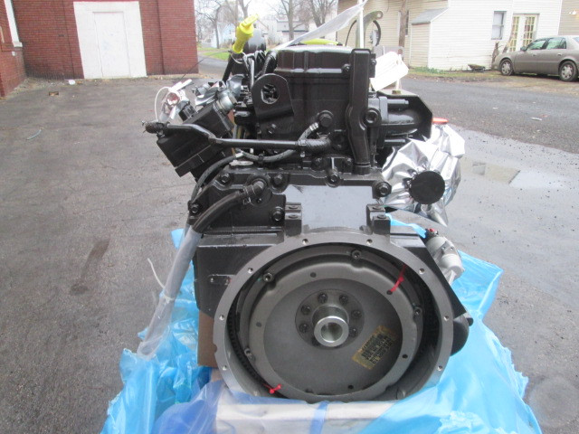 Двигатель CUMMINS QSB6.7
